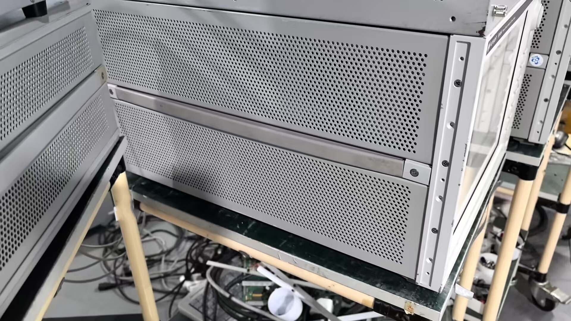 フォト（写真） 使用される AGILENT / HP / HEWLETT-PACKARD / KEYSIGHT B1505A 販売のために