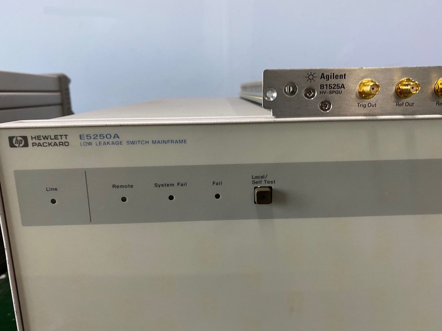 Photo Used AGILENT / HP / HEWLETT-PACKARD / KEYSIGHT B1525A For Sale