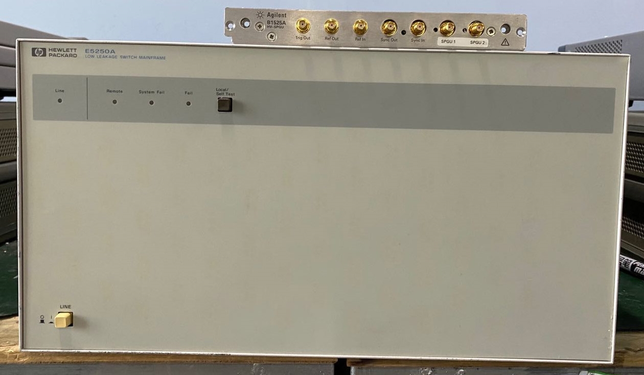 Photo Utilisé AGILENT / HP / HEWLETT-PACKARD / KEYSIGHT B1525A À vendre