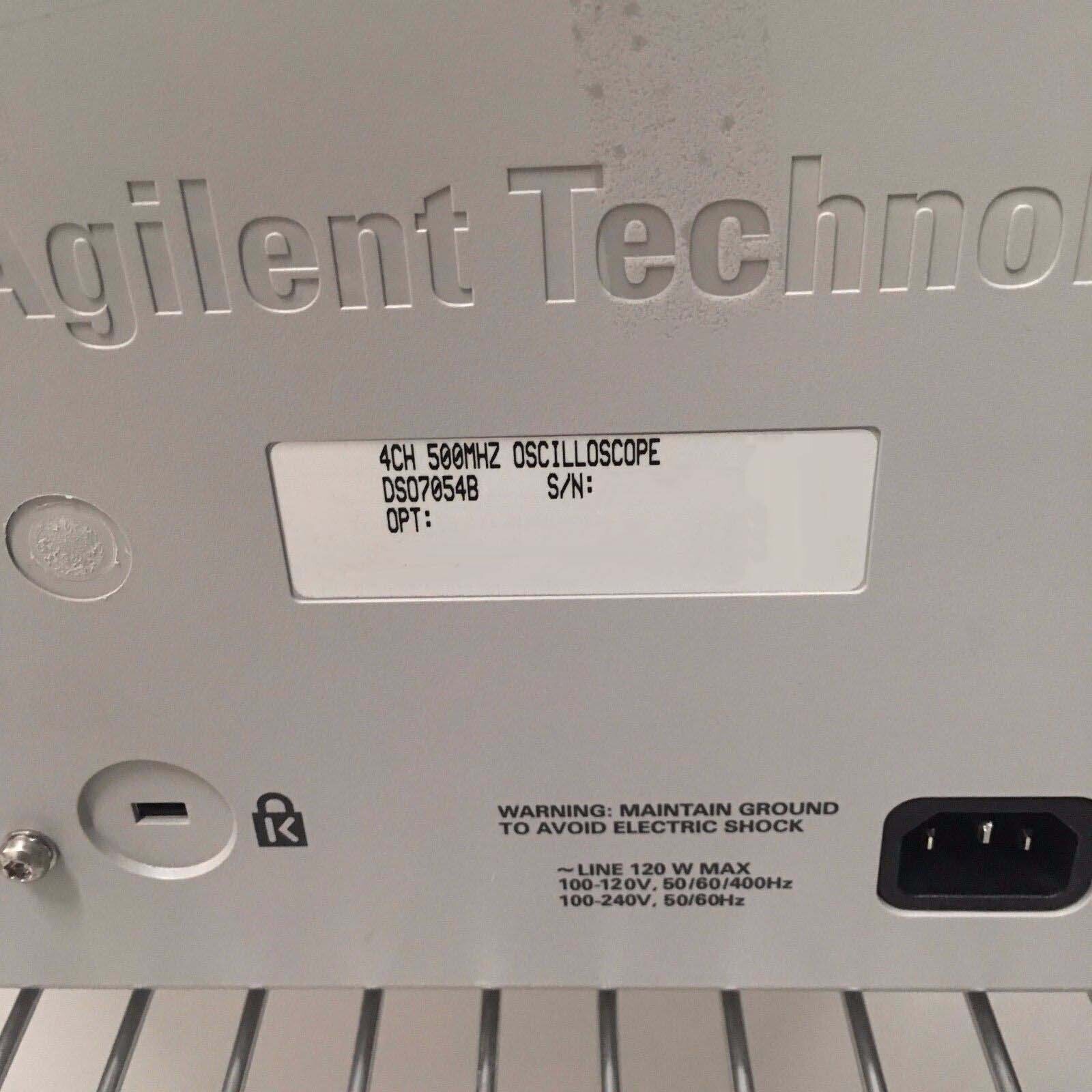 Photo Used AGILENT / HP / HEWLETT-PACKARD / KEYSIGHT DSO7054B For Sale