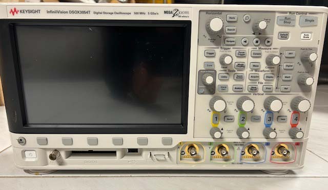 Photo Used AGILENT / HP / HEWLETT-PACKARD / KEYSIGHT DSOX3054T For Sale