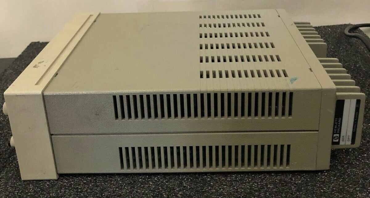 Foto Verwendet AGILENT / HP / HEWLETT-PACKARD / KEYSIGHT E3610A Zum Verkauf