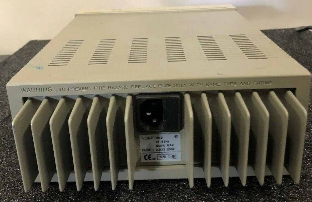 Photo Utilisé AGILENT / HP / HEWLETT-PACKARD / KEYSIGHT E3610A À vendre