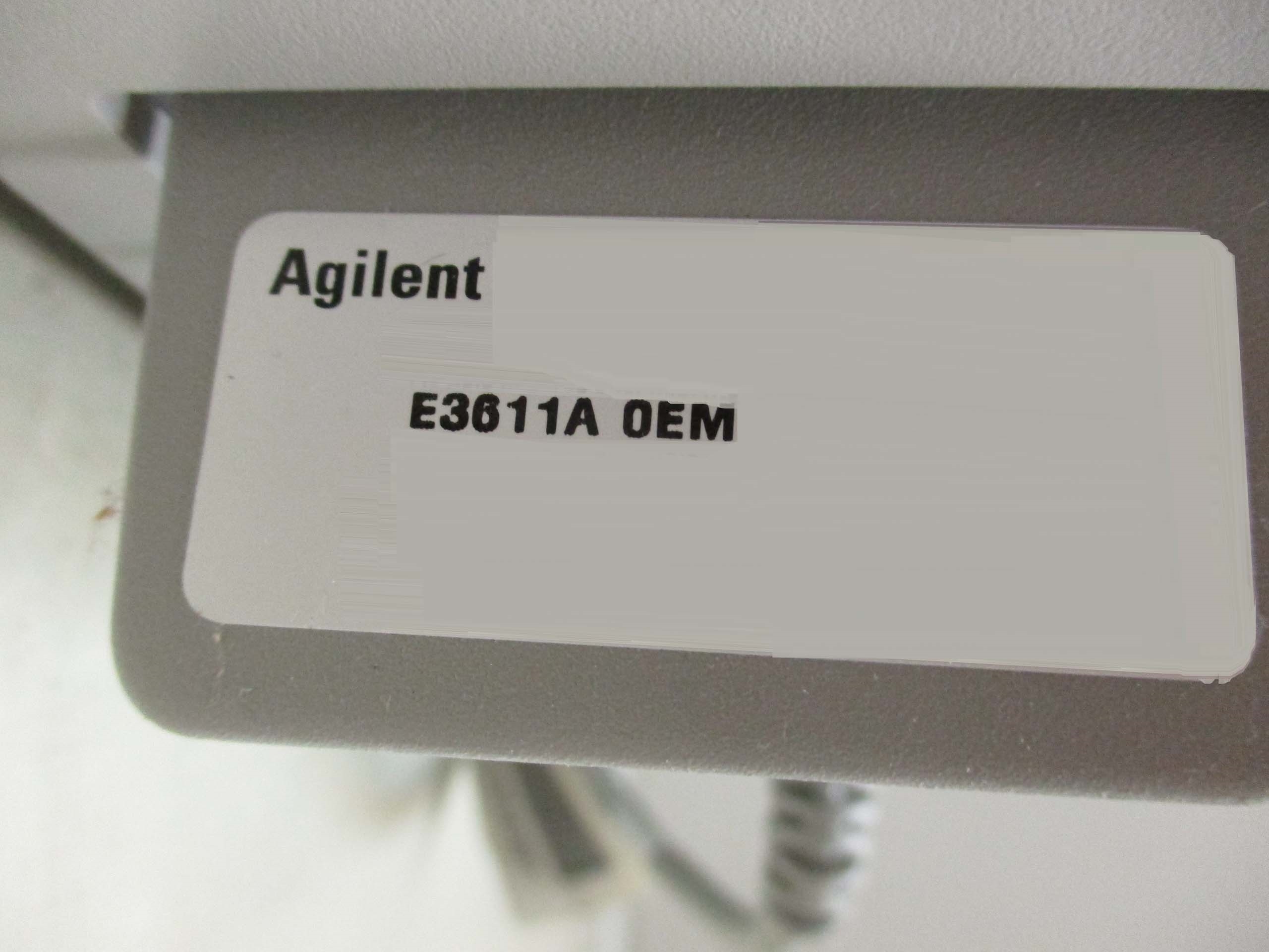 Photo Utilisé AGILENT / HP / HEWLETT-PACKARD / KEYSIGHT E3611A À vendre