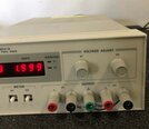 Photo Utilisé AGILENT / HP / HEWLETT-PACKARD / KEYSIGHT E3620A À vendre