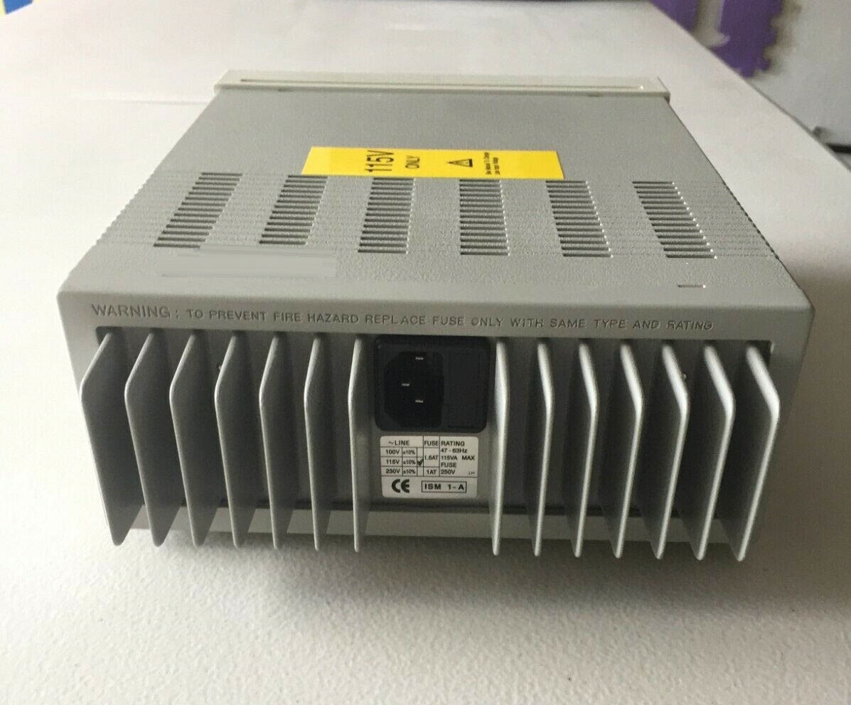 사진 사용됨 AGILENT / HP / HEWLETT-PACKARD / KEYSIGHT E3630A 판매용