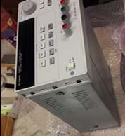 Photo Utilisé AGILENT / HP / HEWLETT-PACKARD / KEYSIGHT E3631A À vendre