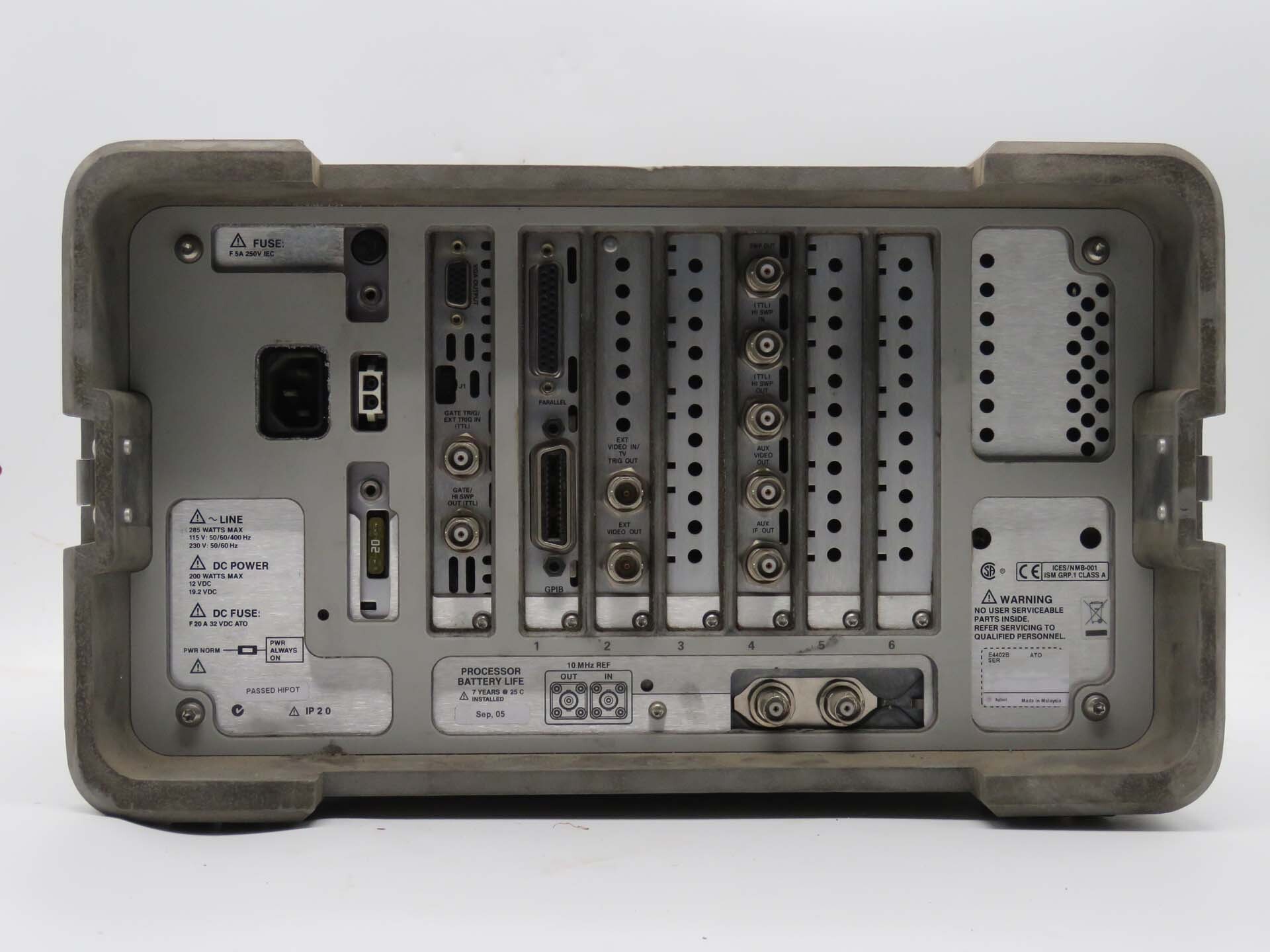 Photo Utilisé AGILENT / HP / HEWLETT-PACKARD / KEYSIGHT E4402B À vendre