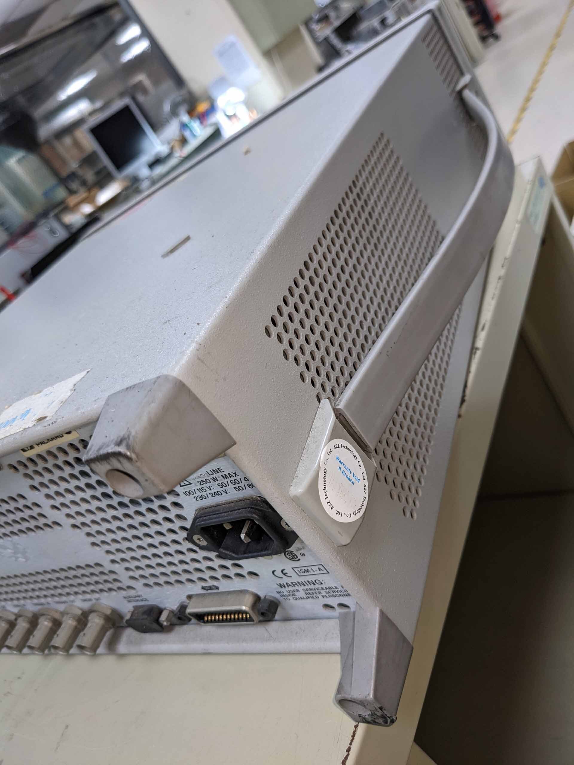 フォト（写真） 使用される AGILENT / HP / HEWLETT-PACKARD / KEYSIGHT E4422B 販売のために