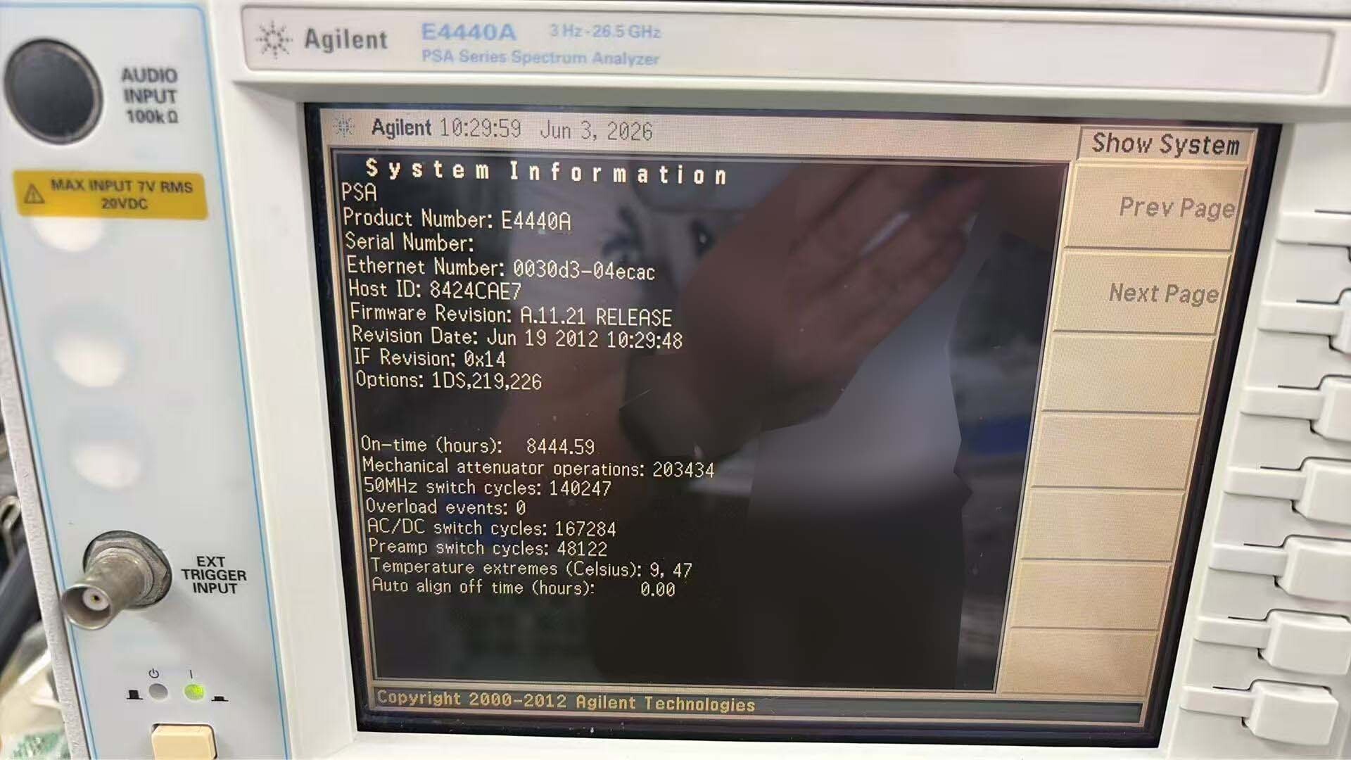 Foto Verwendet AGILENT / HP / HEWLETT-PACKARD / KEYSIGHT E4440A Zum Verkauf