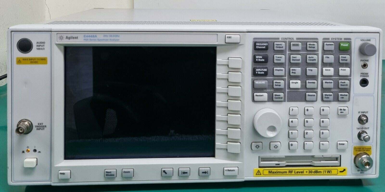 フォト（写真） 使用される AGILENT / HP / HEWLETT-PACKARD / KEYSIGHT E4448A 販売のために