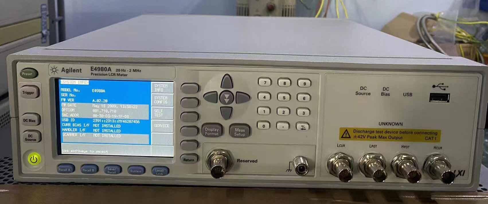 Foto Verwendet AGILENT / HP / HEWLETT-PACKARD / KEYSIGHT E4980A Zum Verkauf