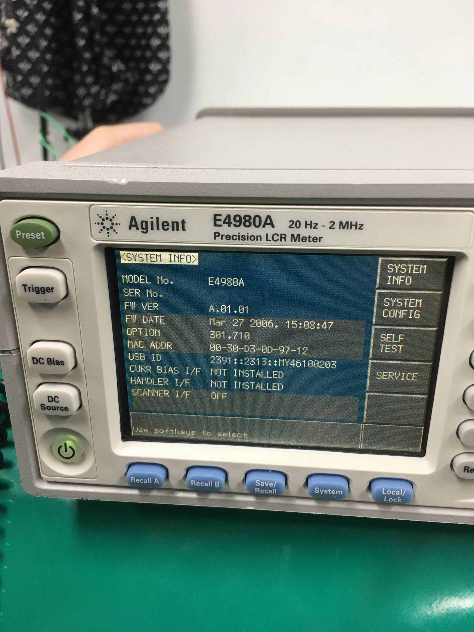 사진 사용됨 AGILENT / HP / HEWLETT-PACKARD / KEYSIGHT E4980A 판매용