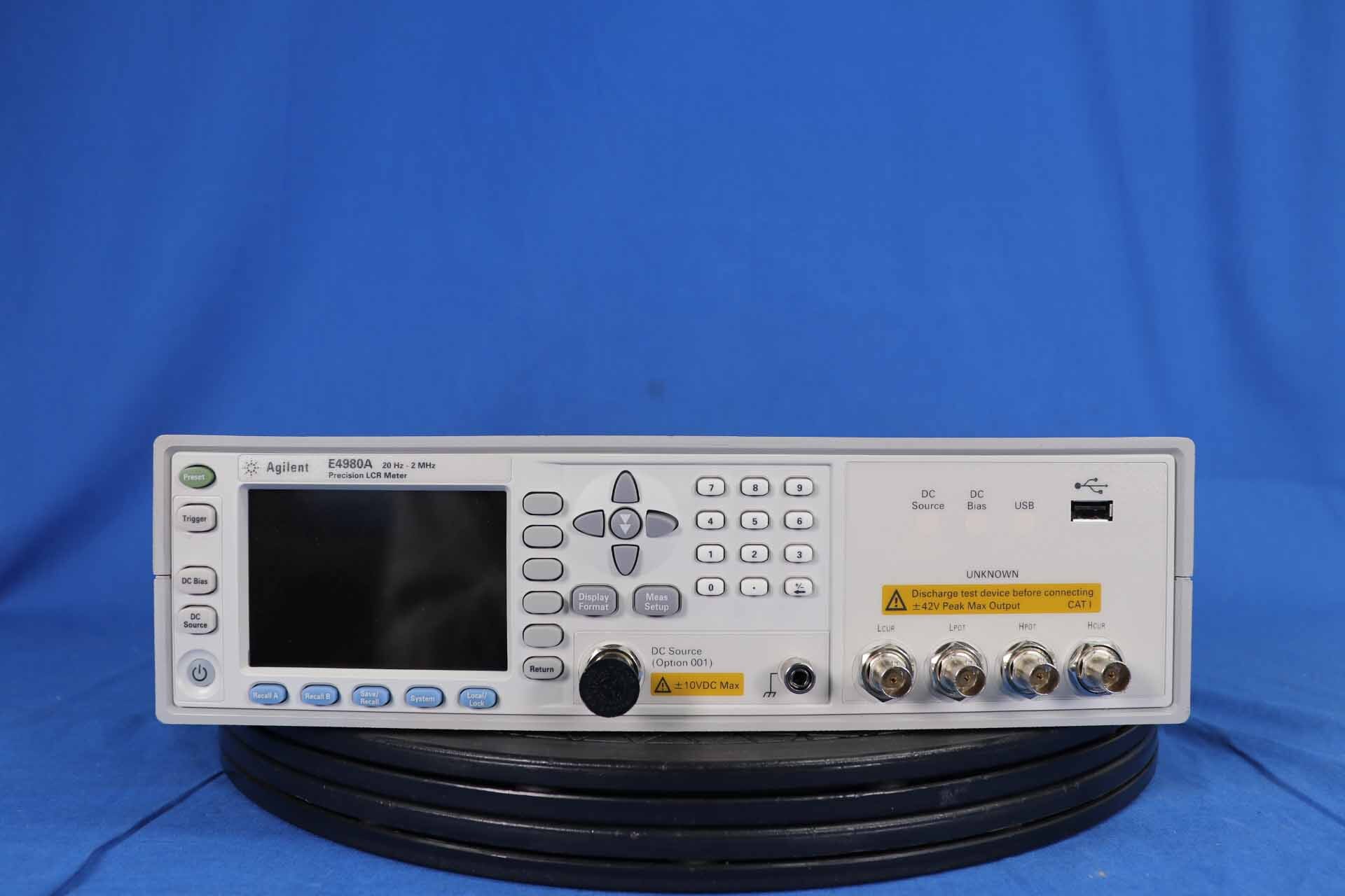 Foto Verwendet AGILENT / HP / HEWLETT-PACKARD / KEYSIGHT E4980A Zum Verkauf