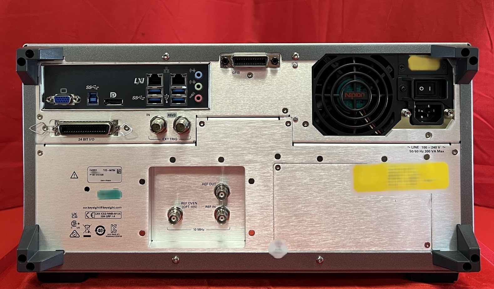 Foto Verwendet AGILENT / HP / HEWLETT-PACKARD / KEYSIGHT E4990A Zum Verkauf