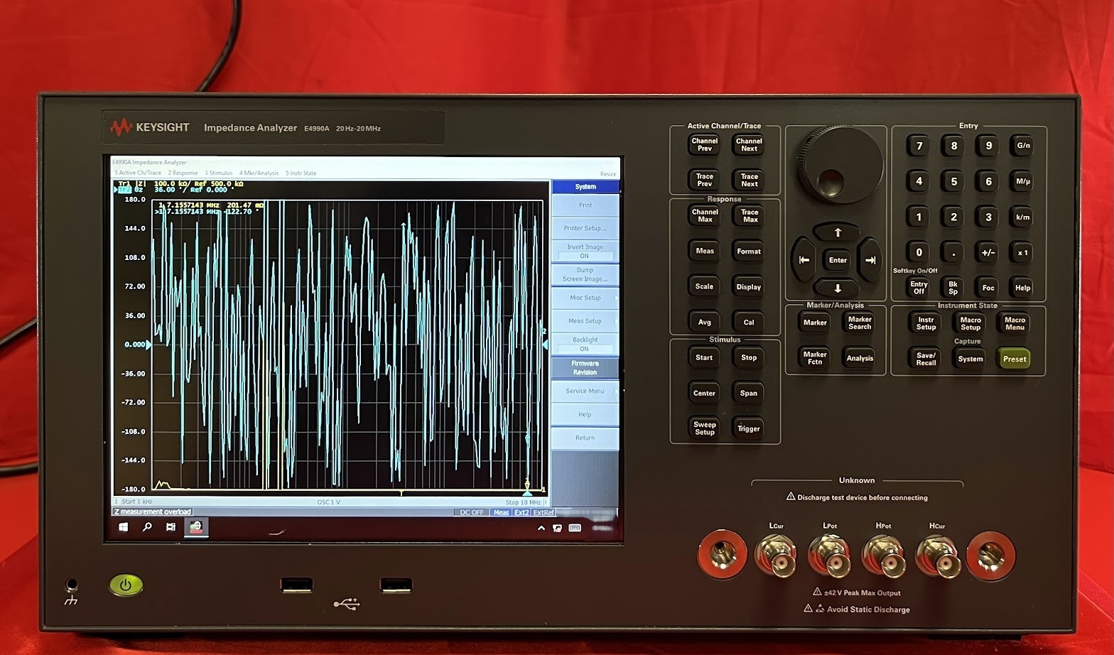Foto Verwendet AGILENT / HP / HEWLETT-PACKARD / KEYSIGHT E4990A Zum Verkauf