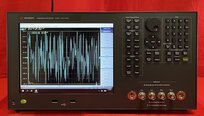 Foto Verwendet AGILENT / HP / HEWLETT-PACKARD / KEYSIGHT E4990A Zum Verkauf
