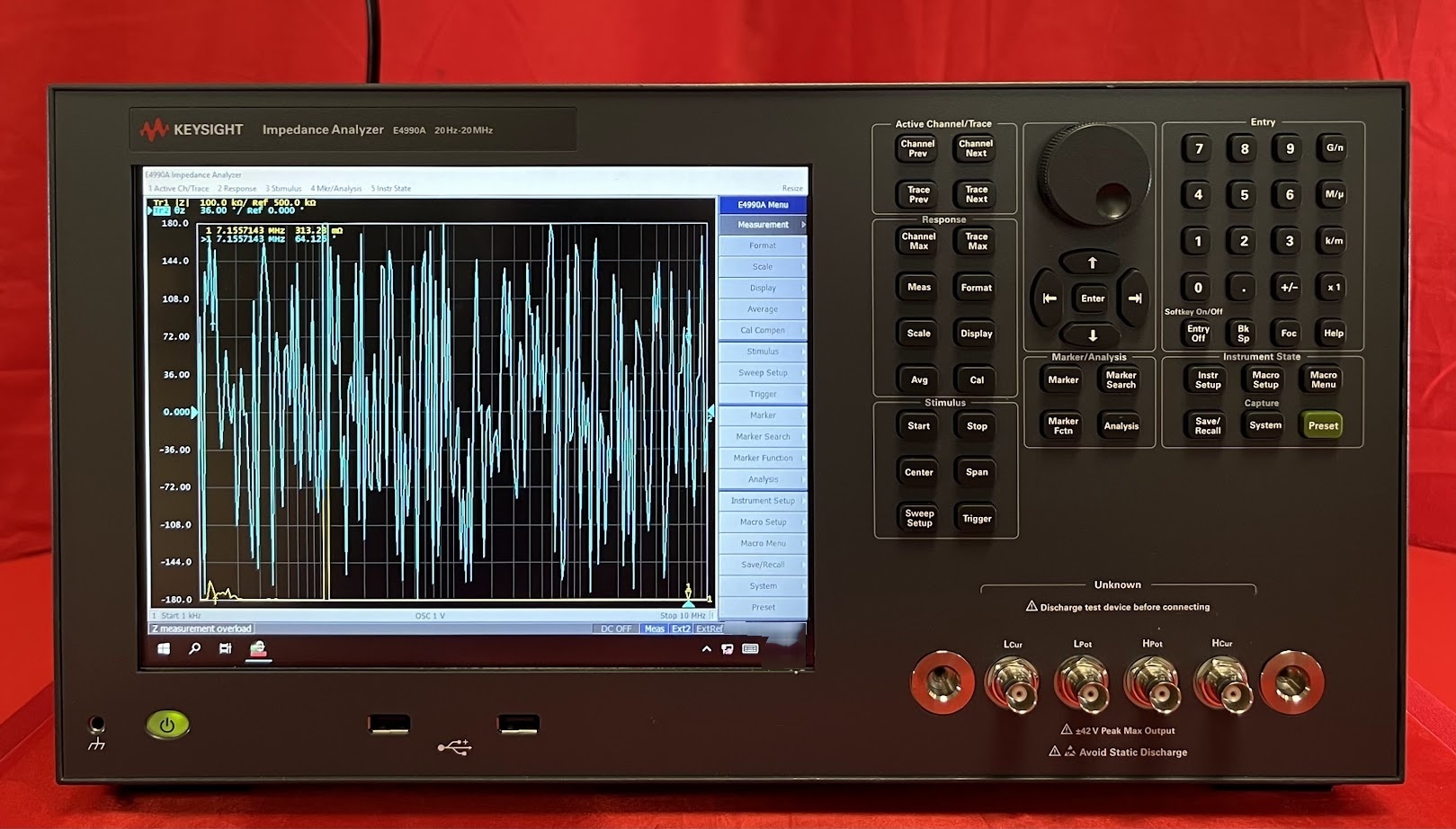 Foto Verwendet AGILENT / HP / HEWLETT-PACKARD / KEYSIGHT E4990A Zum Verkauf