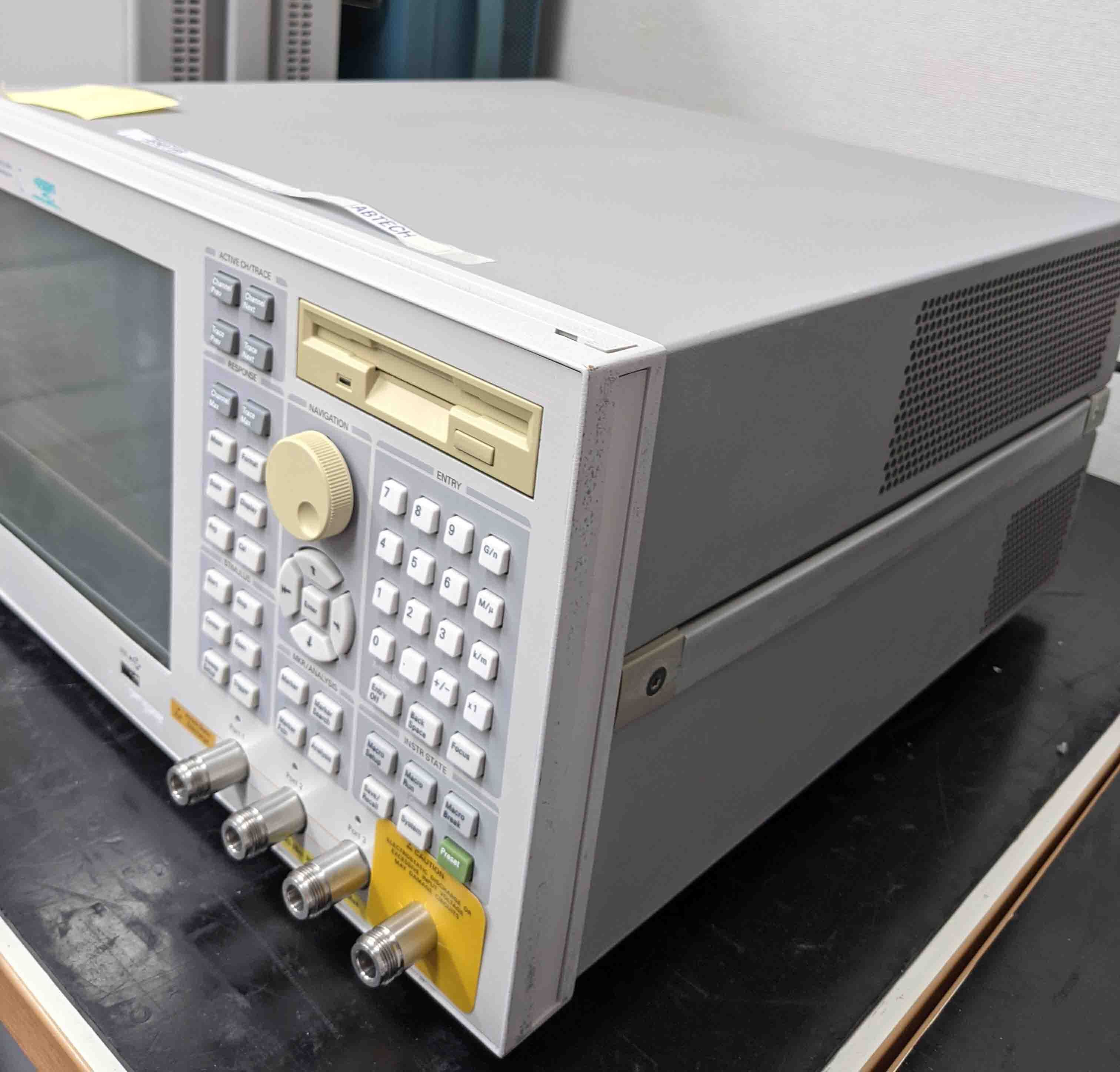 Photo Used AGILENT / HP / HEWLETT-PACKARD / KEYSIGHT E5071B For Sale