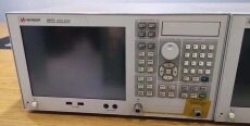 Photo Used AGILENT / HP / HEWLETT-PACKARD / KEYSIGHT E5071C For Sale