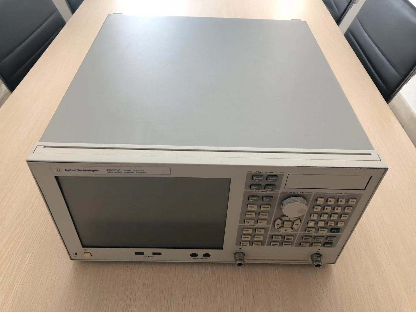 Photo Used AGILENT / HP / HEWLETT-PACKARD / KEYSIGHT E5071C For Sale