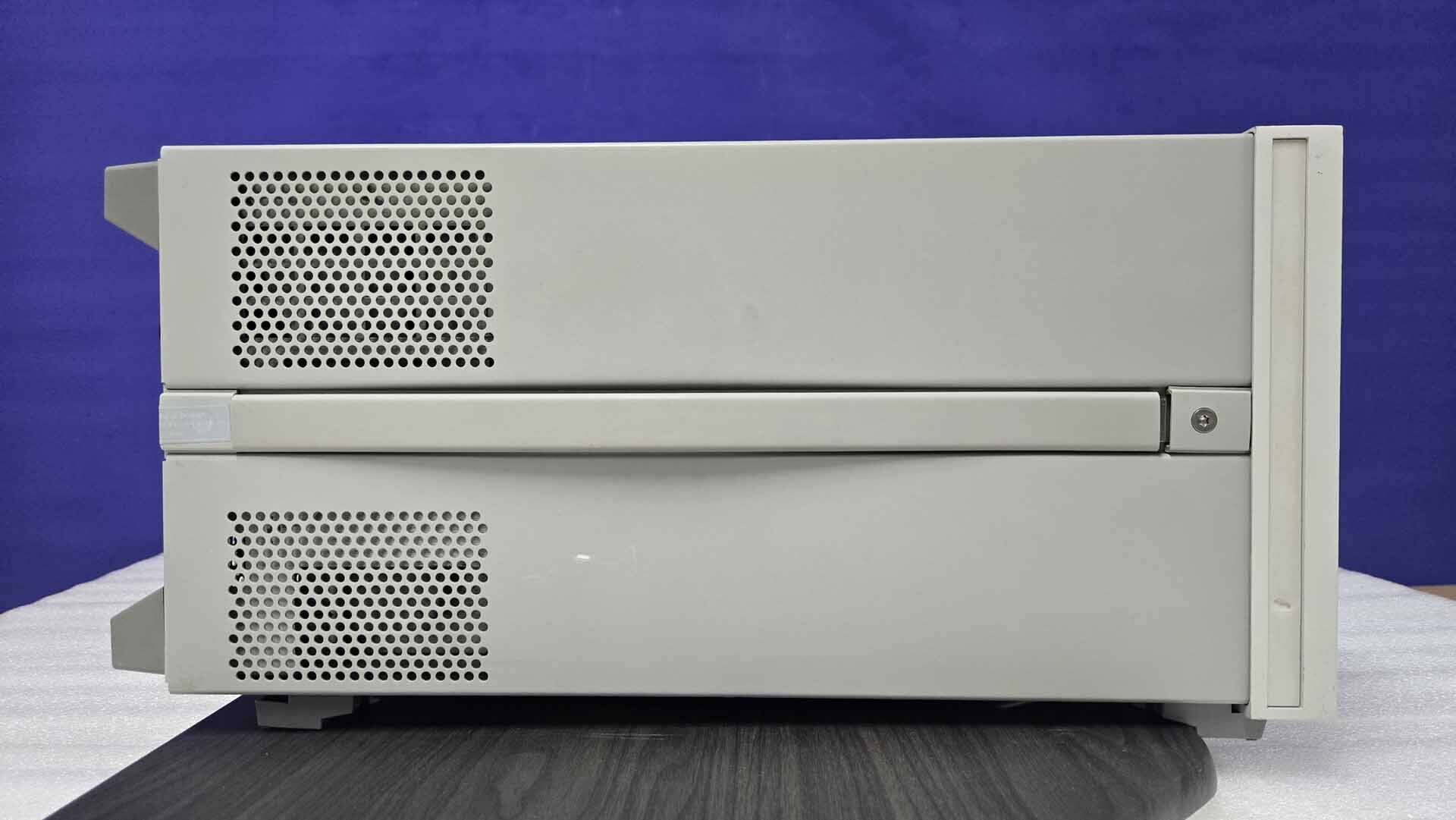 사진 사용됨 AGILENT / HP / HEWLETT-PACKARD / KEYSIGHT E5071C 판매용