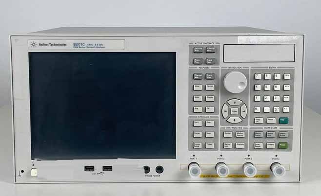 Photo Used AGILENT / HP / HEWLETT-PACKARD / KEYSIGHT E5071C For Sale
