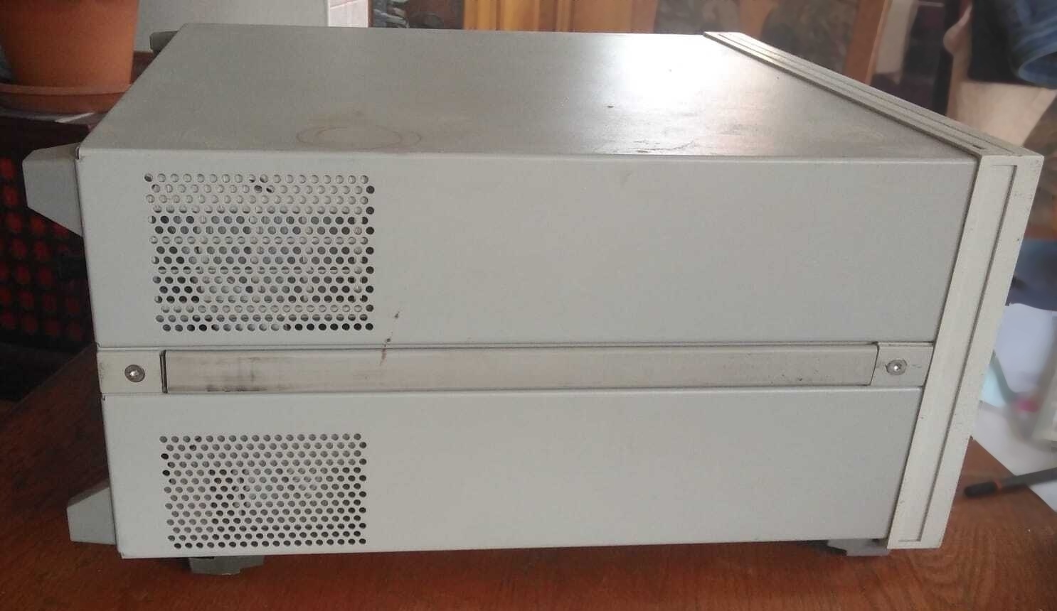 사진 사용됨 AGILENT / HP / HEWLETT-PACKARD / KEYSIGHT E5071C 판매용