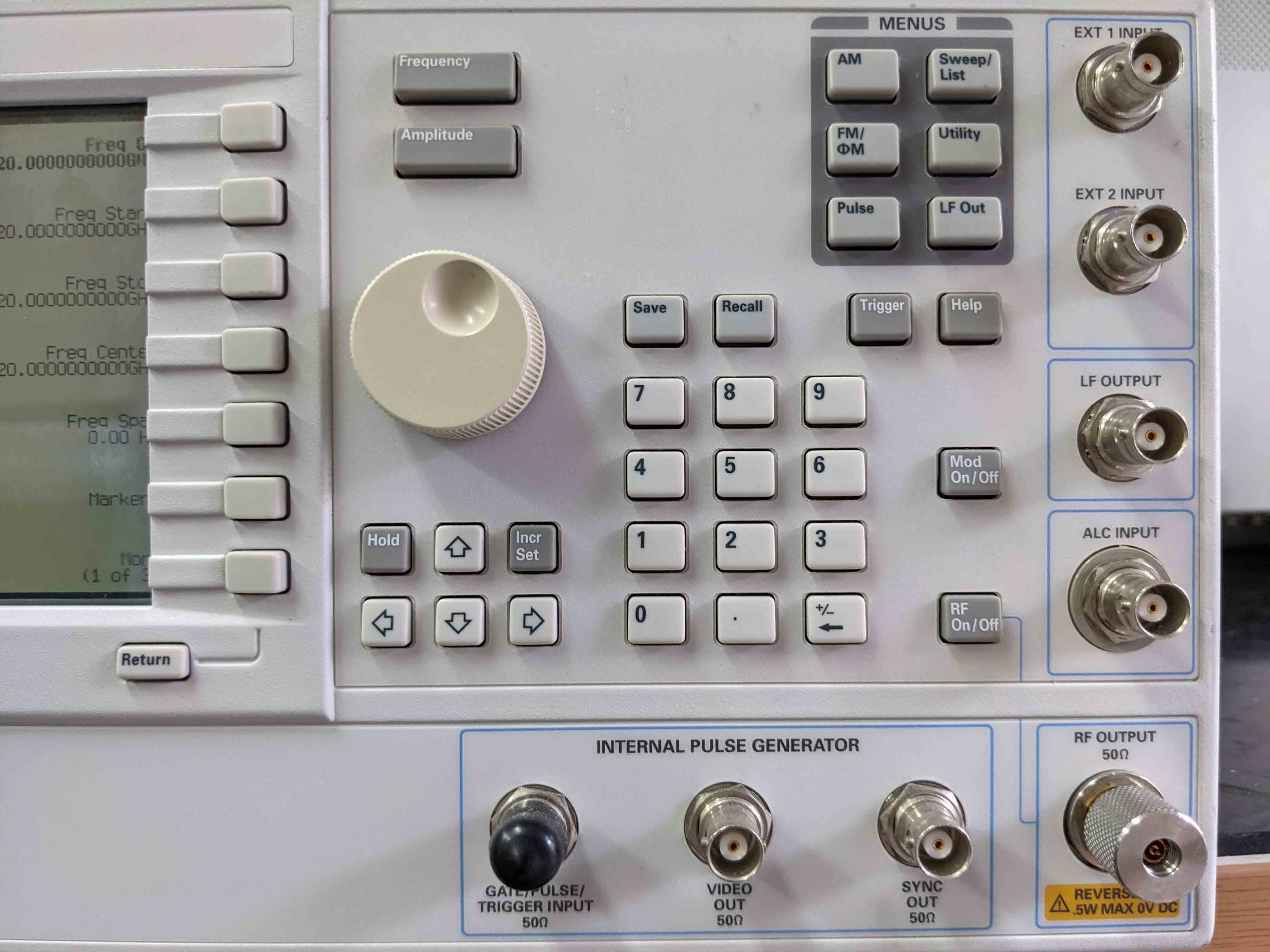 사진 사용됨 AGILENT / HP / HEWLETT-PACKARD / KEYSIGHT E8257D 판매용