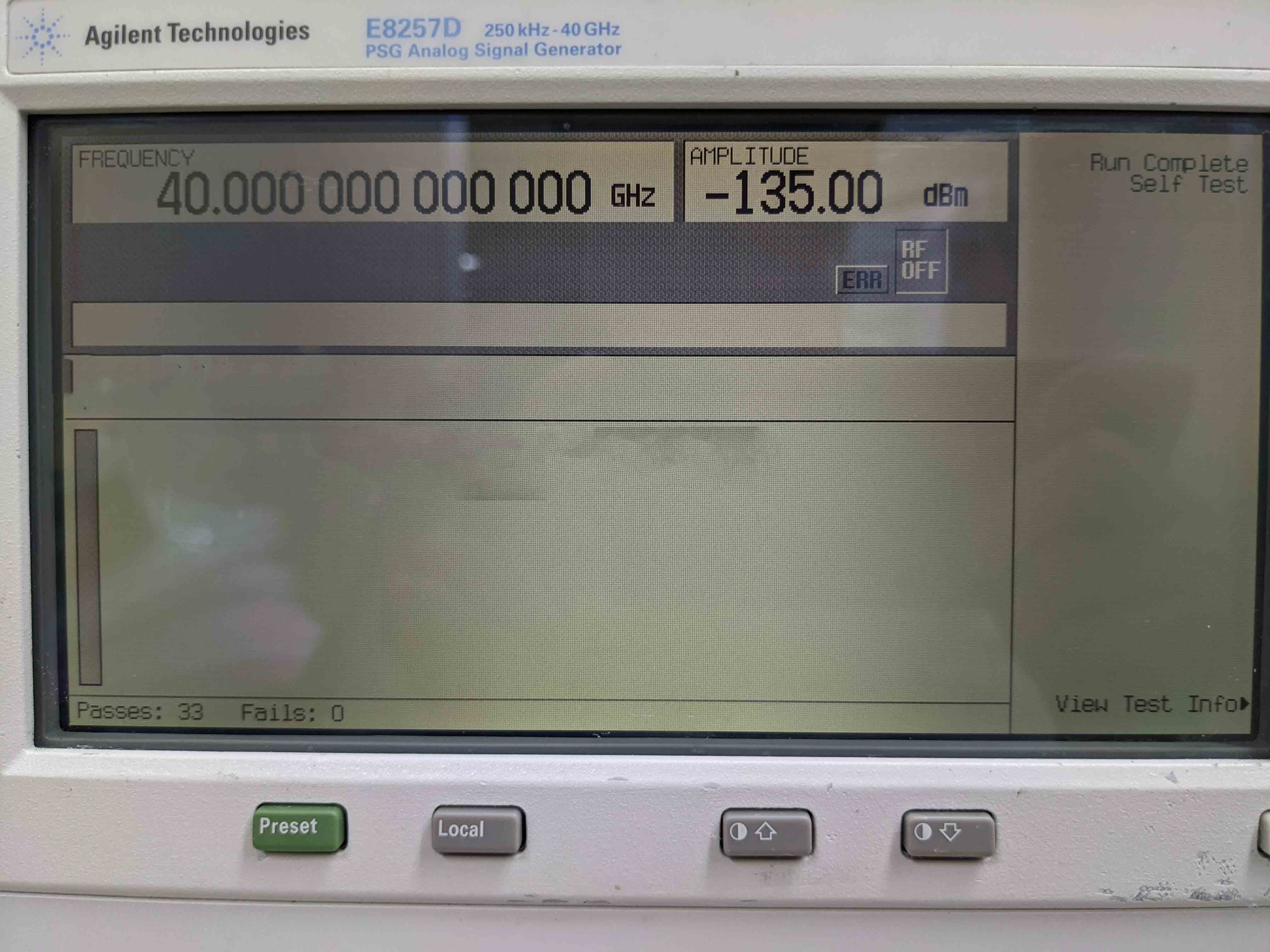 Photo Used AGILENT / HP / HEWLETT-PACKARD / KEYSIGHT E8257D For Sale