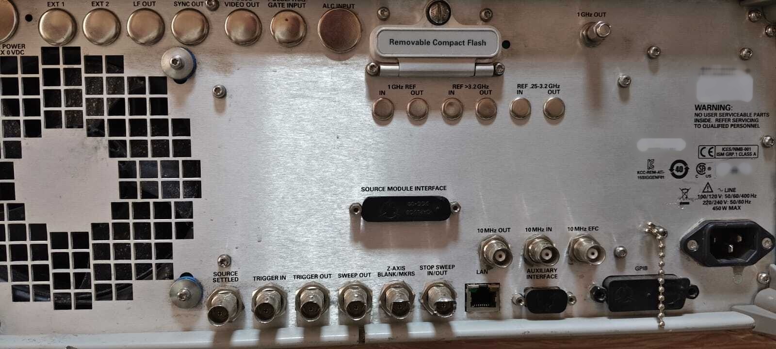 Foto Verwendet AGILENT / HP / HEWLETT-PACKARD / KEYSIGHT E8257D Zum Verkauf