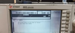 Foto Verwendet AGILENT / HP / HEWLETT-PACKARD / KEYSIGHT E8257D Zum Verkauf