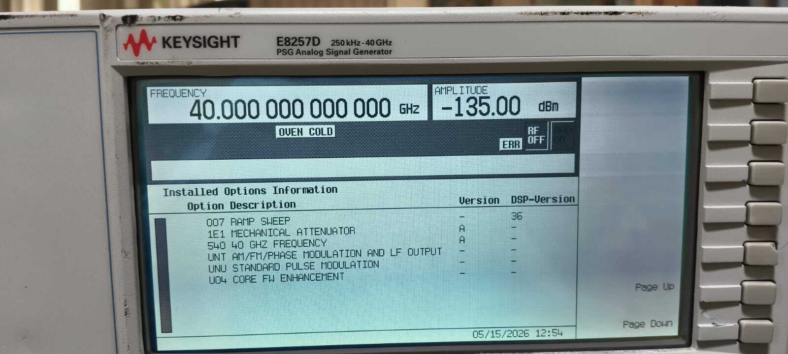 Foto Verwendet AGILENT / HP / HEWLETT-PACKARD / KEYSIGHT E8257D Zum Verkauf