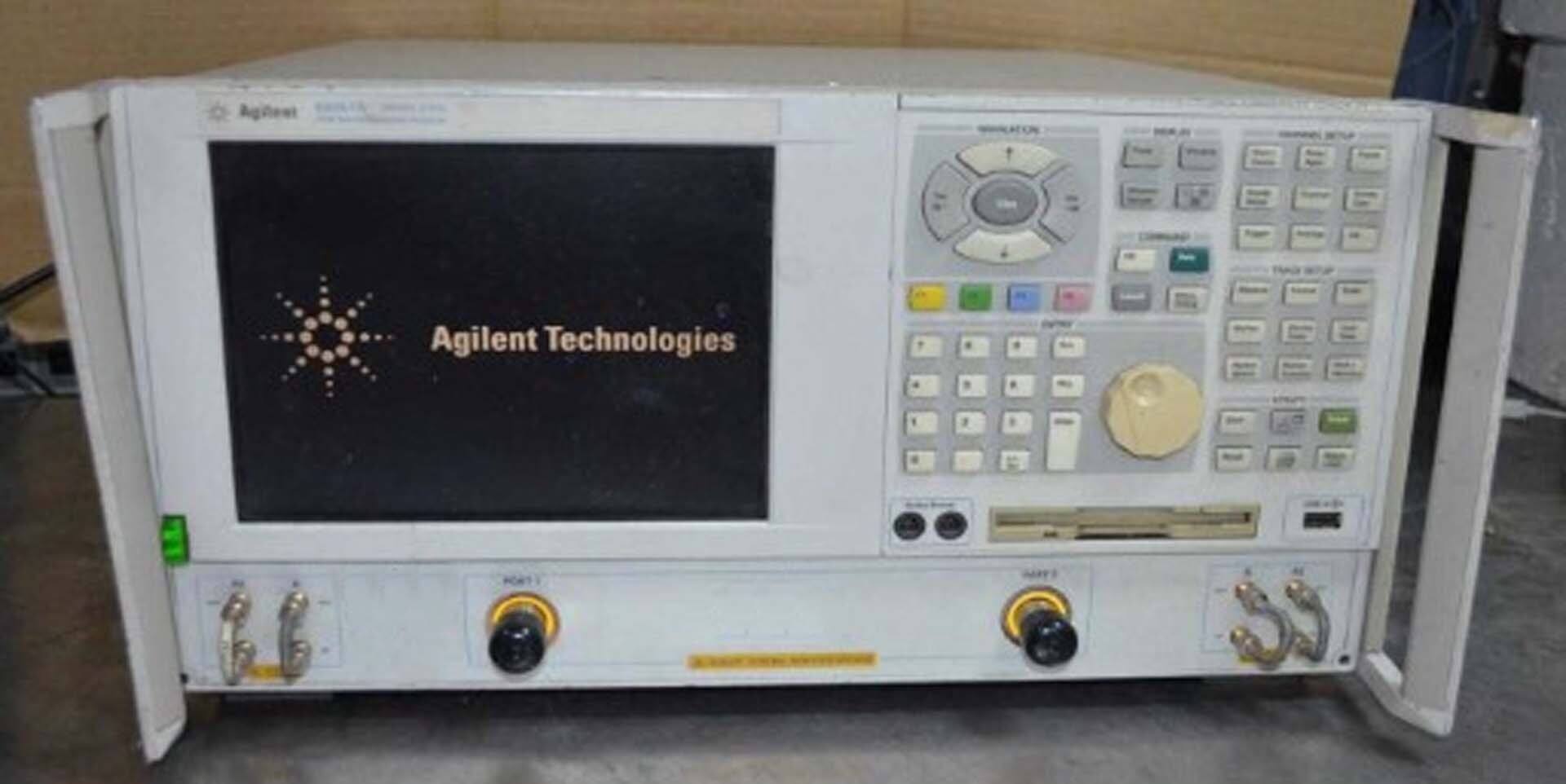 사진 사용됨 AGILENT / HP / HEWLETT-PACKARD / KEYSIGHT E8357A 판매용