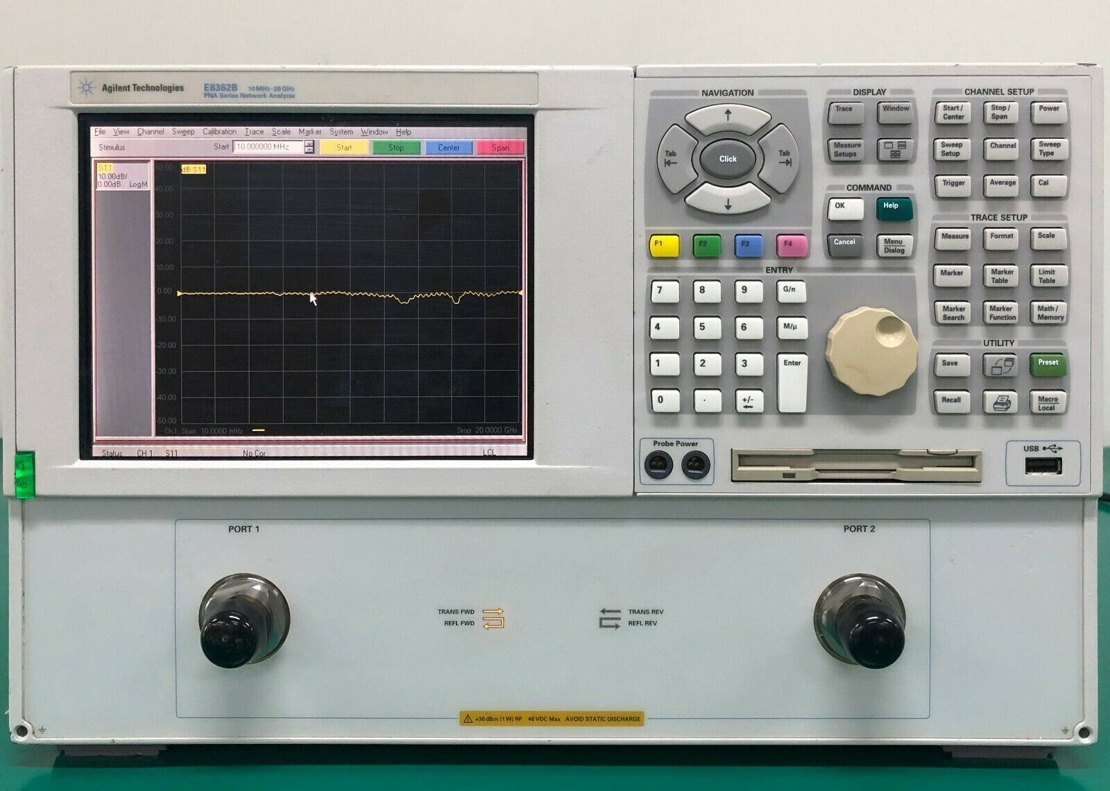 사진 사용됨 AGILENT / HP / HEWLETT-PACKARD / KEYSIGHT E8362B 판매용