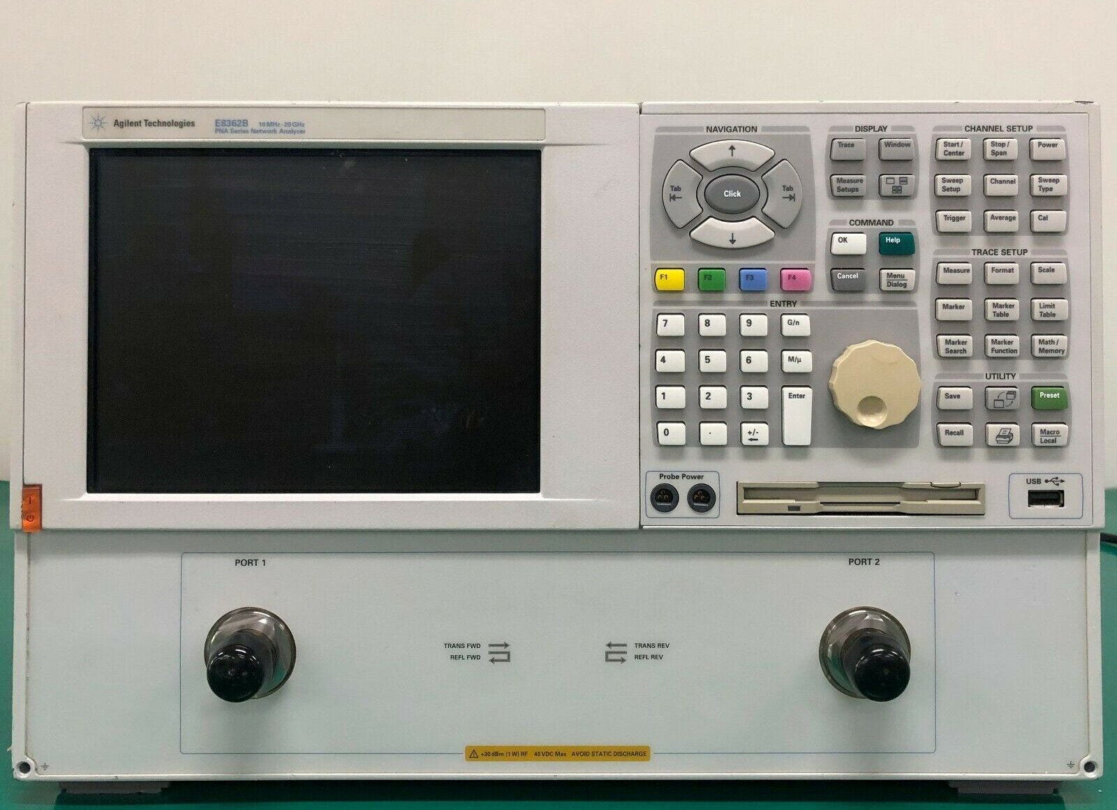 Photo Utilisé AGILENT / HP / HEWLETT-PACKARD / KEYSIGHT E8362B À vendre