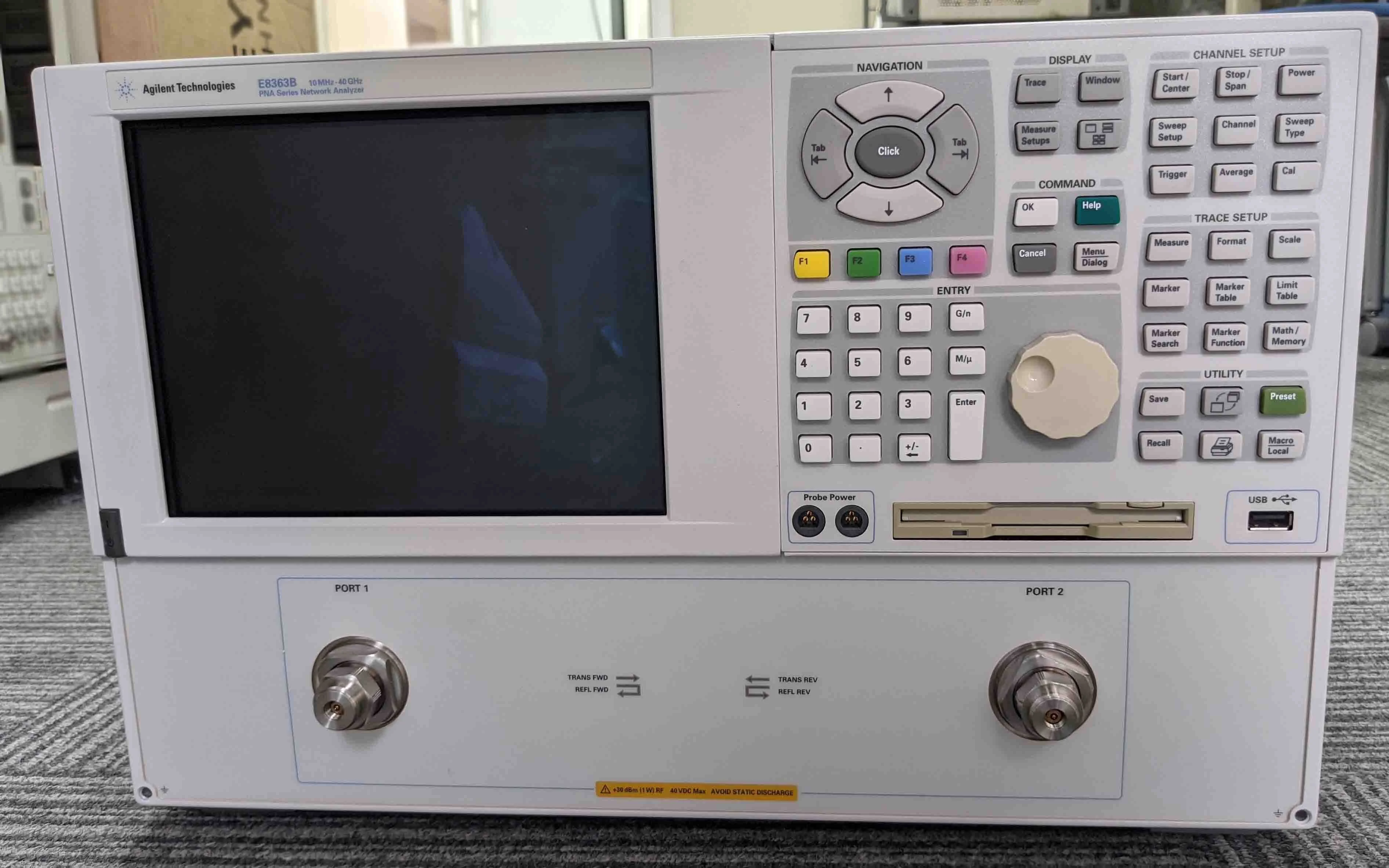 中古 AGILENT / HP / HEWLETT-PACKARD / KEYSIGHT E8363B