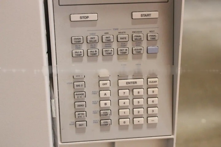 Photo Utilisé AGILENT / HP / HEWLETT-PACKARD / KEYSIGHT G1800С À vendre