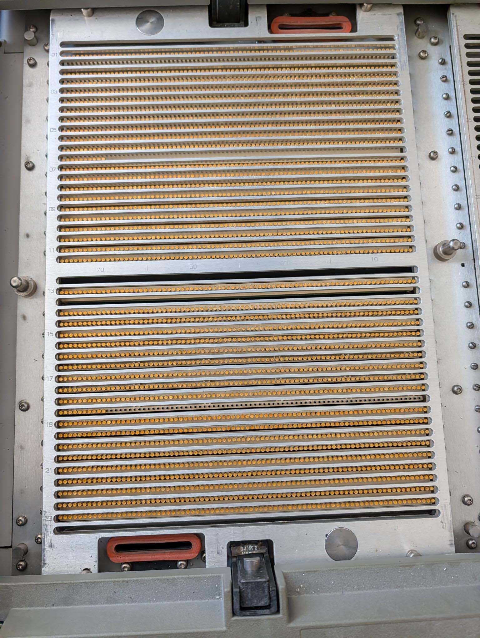 Photo Used AGILENT / HP / HEWLETT-PACKARD / KEYSIGHT i3070 Series III For Sale