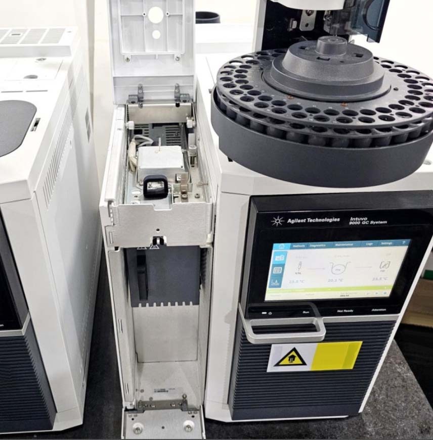 Photo Used AGILENT / HP / HEWLETT-PACKARD / KEYSIGHT Intuvo 9000 For Sale