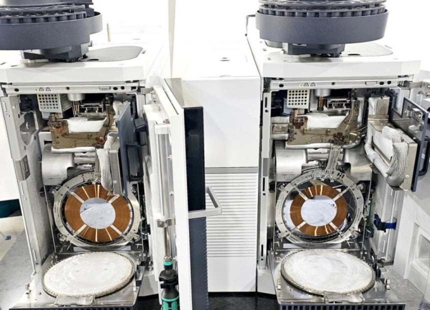 Photo Used AGILENT / HP / HEWLETT-PACKARD / KEYSIGHT Intuvo 9000 For Sale