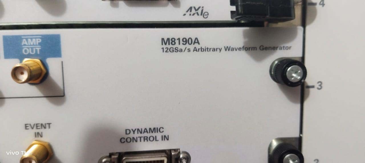Foto Verwendet AGILENT / HP / HEWLETT-PACKARD / KEYSIGHT M9505A Zum Verkauf