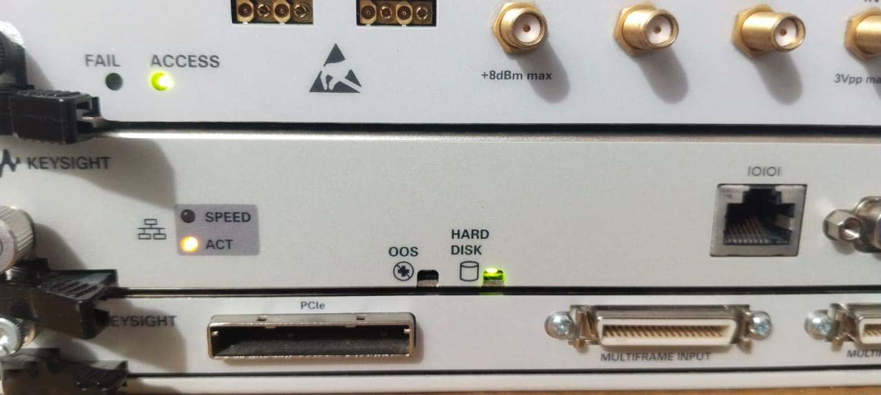 Foto Verwendet AGILENT / HP / HEWLETT-PACKARD / KEYSIGHT M9505A Zum Verkauf