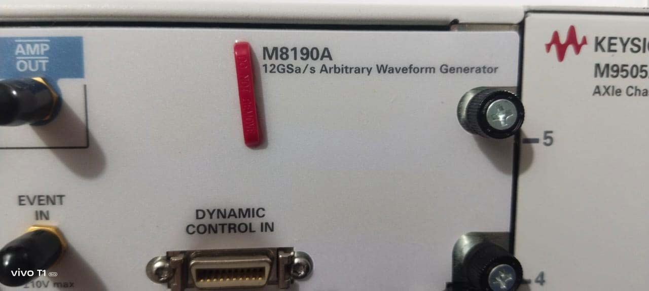 Foto Verwendet AGILENT / HP / HEWLETT-PACKARD / KEYSIGHT M9505A Zum Verkauf