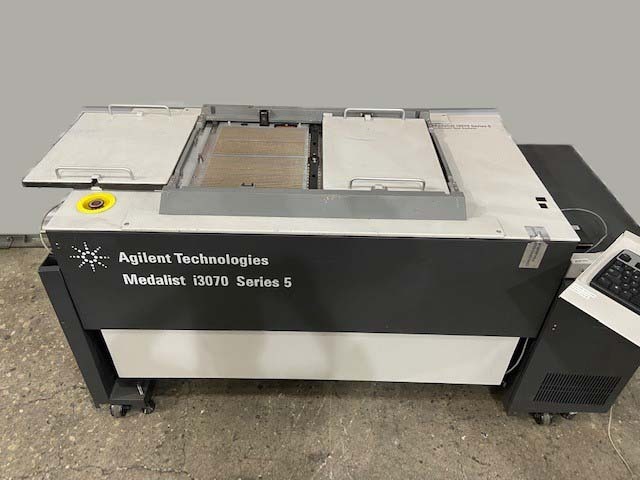 Photo Used AGILENT / HP / HEWLETT-PACKARD / KEYSIGHT Medalist i3070 Series 5 For Sale