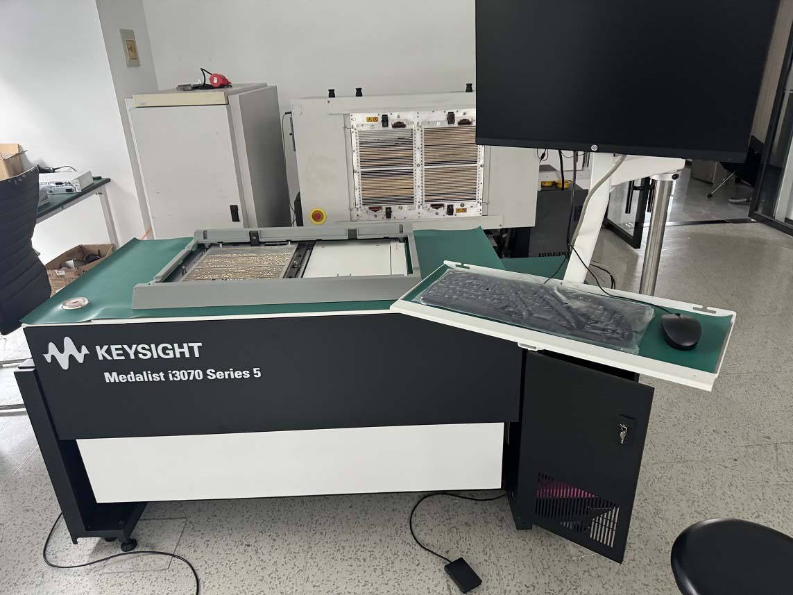圖為 已使用的 AGILENT / HP / HEWLETT-PACKARD / KEYSIGHT Medalist i3070 Series 5 待售