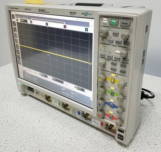 图为 已使用的 AGILENT / HP / HEWLETT-PACKARD / KEYSIGHT MSO9064A 待售