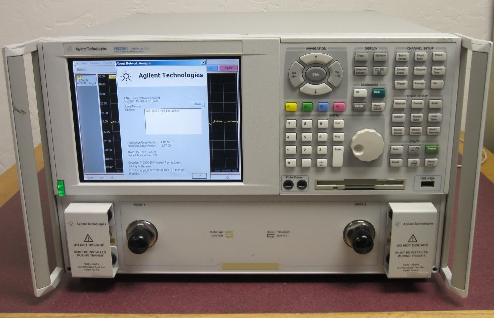 Foto Verwendet AGILENT / HP / HEWLETT-PACKARD / KEYSIGHT N5230A Zum Verkauf