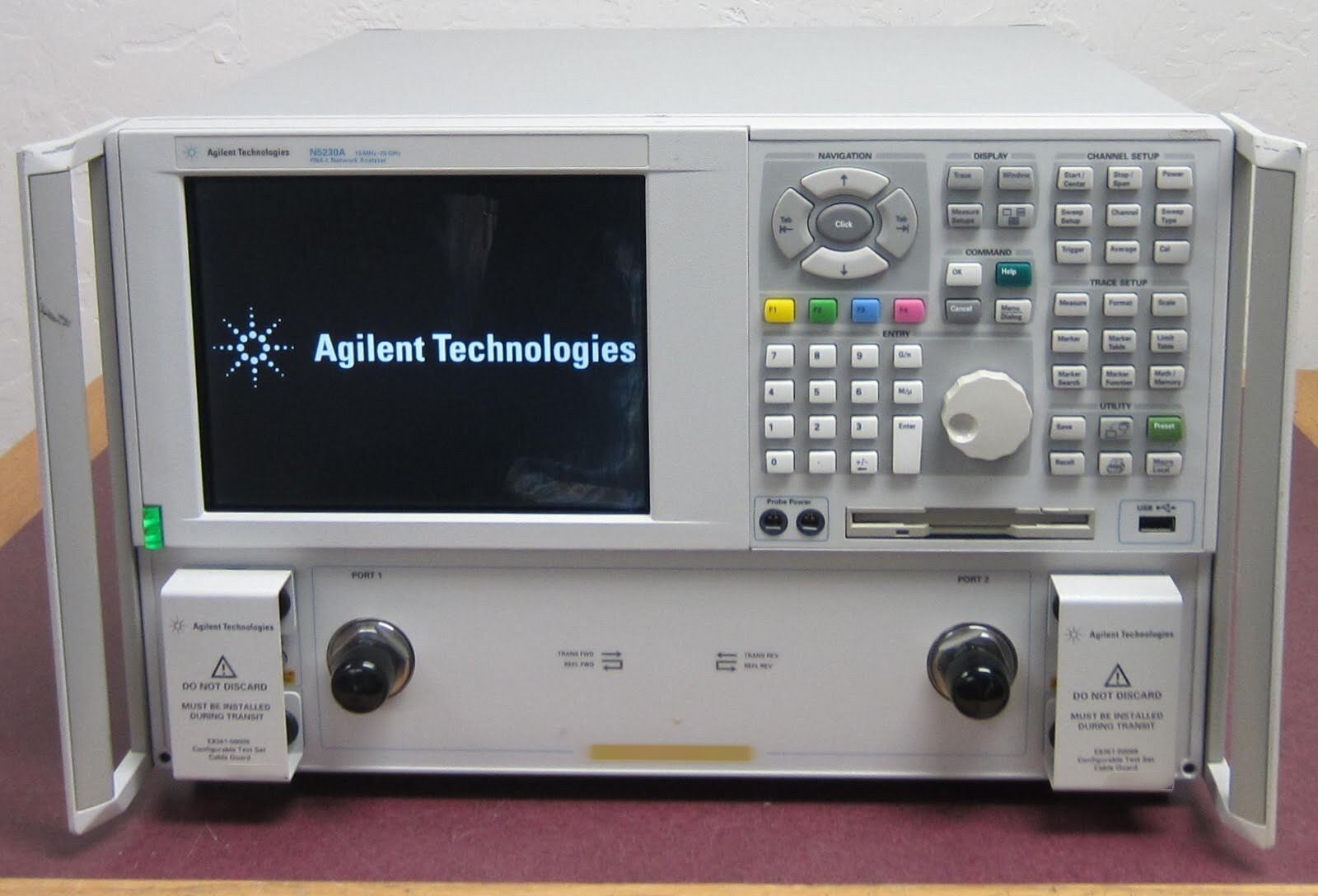 Foto Verwendet AGILENT / HP / HEWLETT-PACKARD / KEYSIGHT N5230A Zum Verkauf