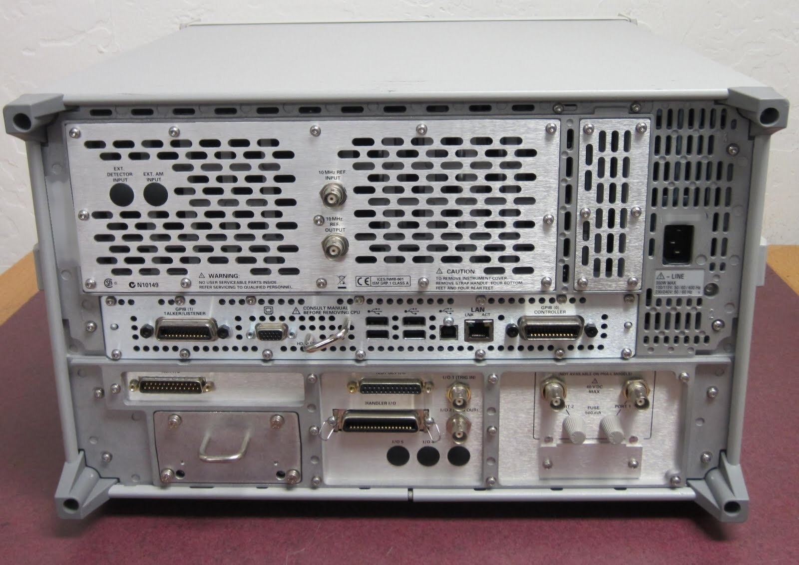 Foto Verwendet AGILENT / HP / HEWLETT-PACKARD / KEYSIGHT N5230A Zum Verkauf